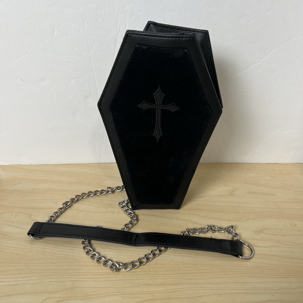 Spirit Halloween Coffin Shaped Clutch Crossbody Bag Purse Black Gothic EMO